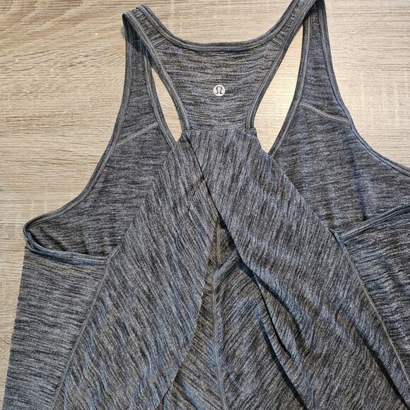 Lululemon Essential Tank Women’s Size 8 Gray Athletic Top - Picture 5 of 5